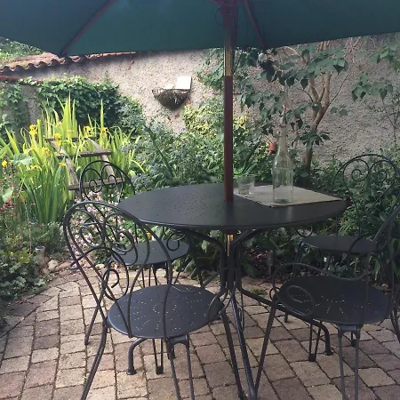 Bed & Breakfast La Maison D'ivona *